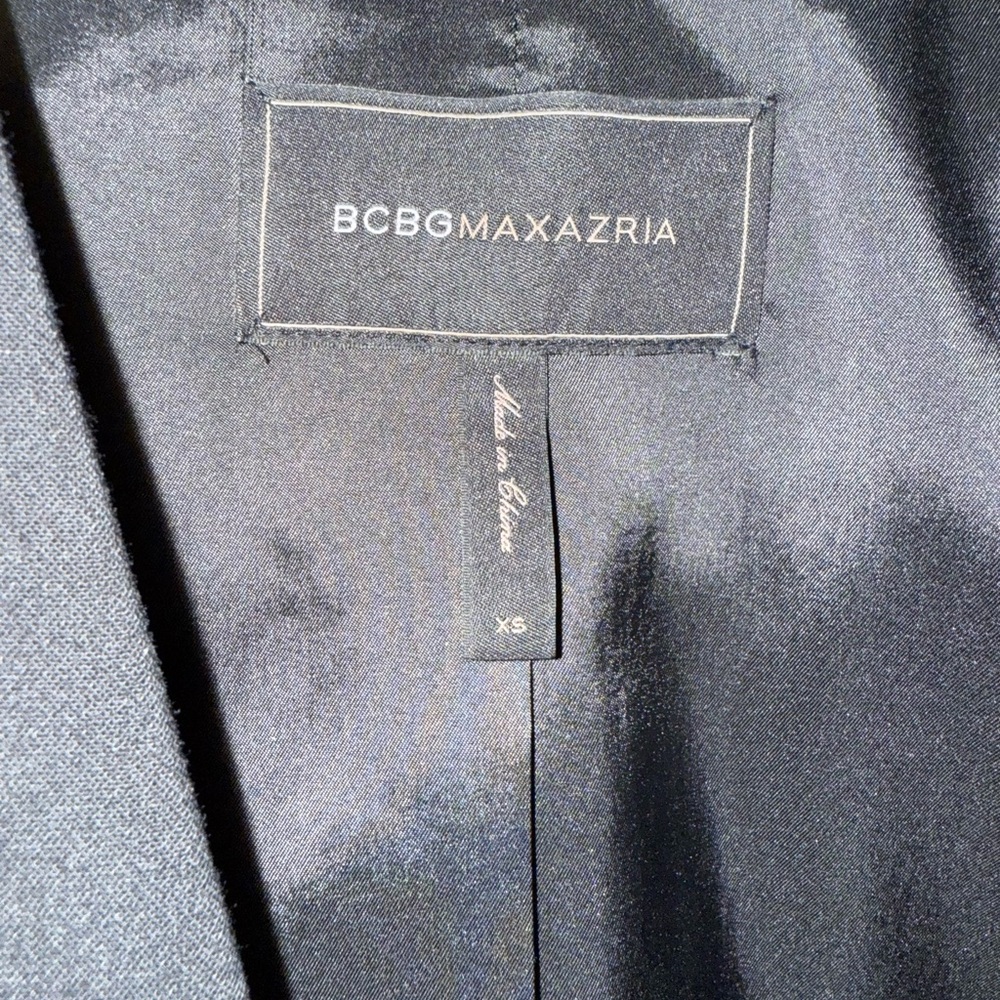 BCBGMaxazria black cape, blazer extra small like new never worn - Picture 3 of 8